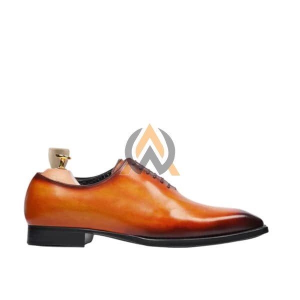 Men’s Cognac Patina Wholecut Oxford Shoes – Made to Order